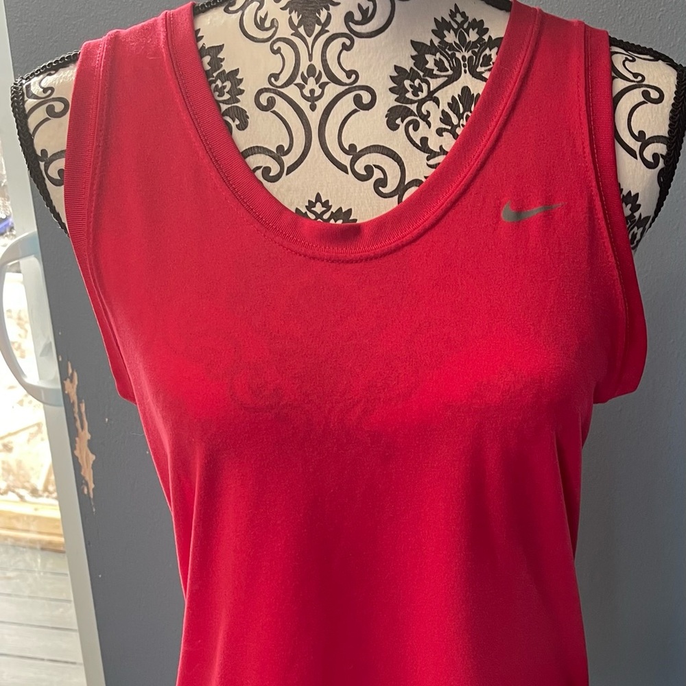 Nike dri fit red tank top size small